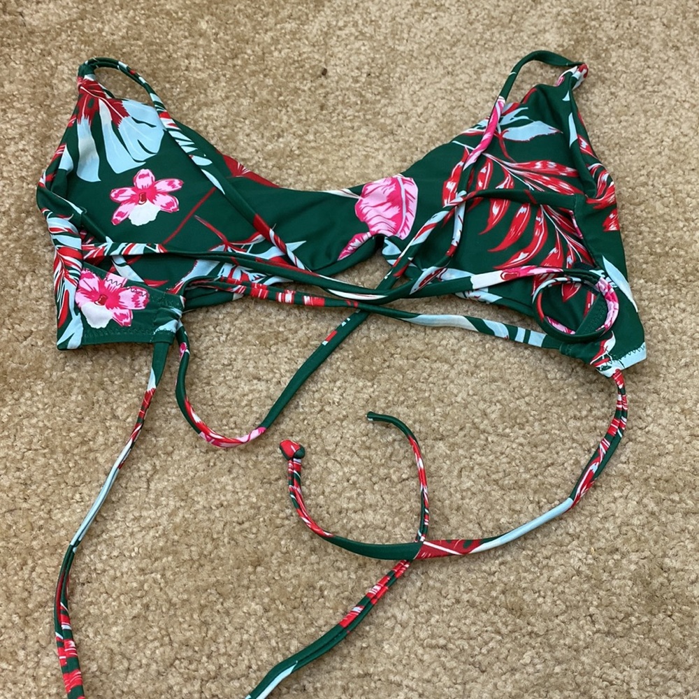 Bikini top small - Picture 2 of 2
